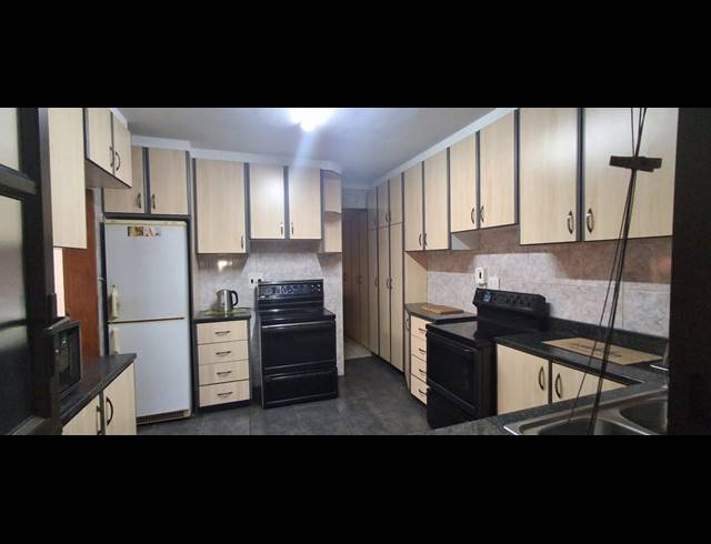 4 BEDROOM FREESTANDING FOR SALE IN MITCHELL VILLAGE